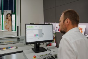 Wartung, Instandsetzung, Upgrade, Update, Schulung, Installation, Farbprofilierung: Wir kümmern uns um ihre Sieb-, Tampondruck oder Digitaldruckgeräte